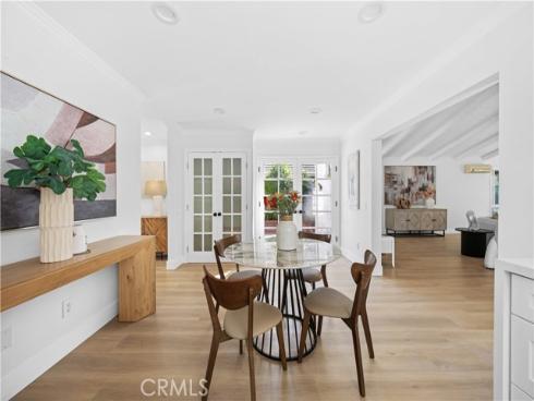 12  Oakdale  , Irvine, CA