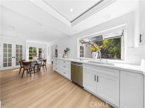 12  Oakdale  , Irvine, CA