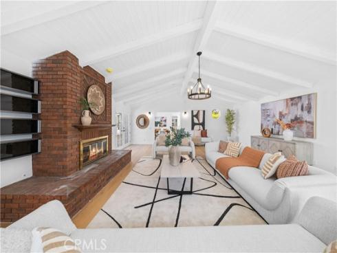 12  Oakdale  , Irvine, CA