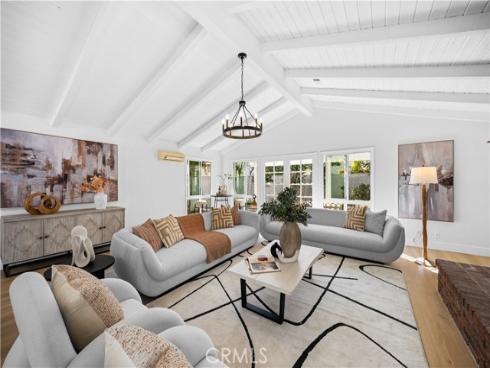 12  Oakdale  , Irvine, CA