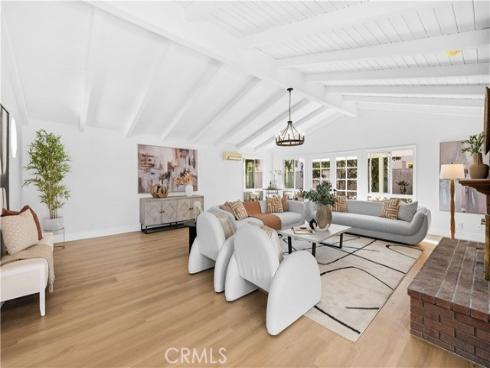 12  Oakdale  , Irvine, CA