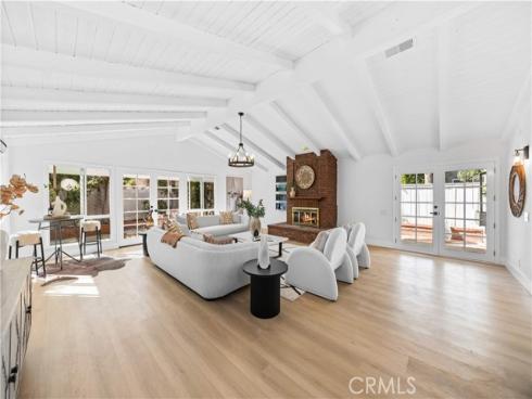 12  Oakdale  , Irvine, CA