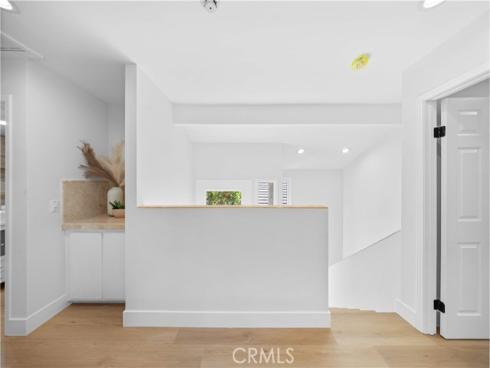 12  Oakdale  , Irvine, CA