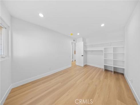 12  Oakdale  , Irvine, CA