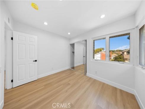 12  Oakdale  , Irvine, CA