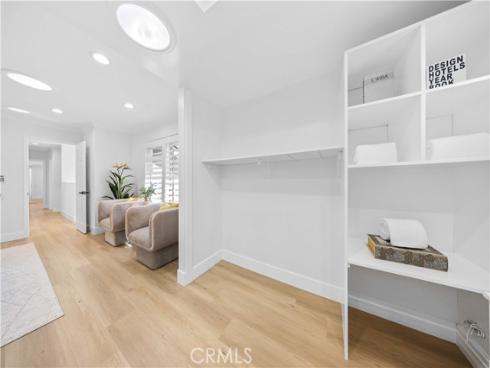 12  Oakdale  , Irvine, CA