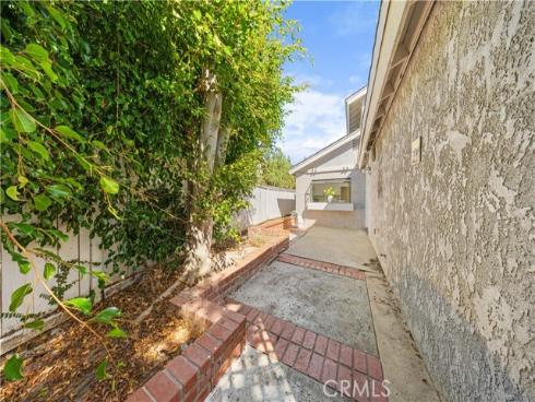 12  Oakdale  , Irvine, CA