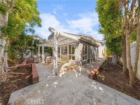 12  Oakdale  , Irvine, CA