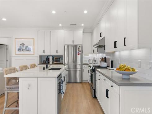 112  Gemstone  , Irvine, CA