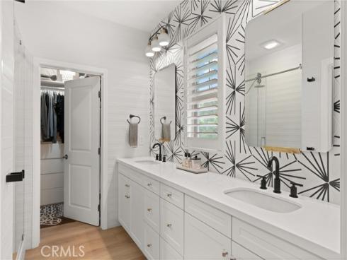 112  Gemstone  , Irvine, CA