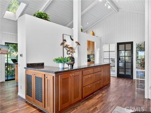 30  Nuevo  15 , Irvine, CA