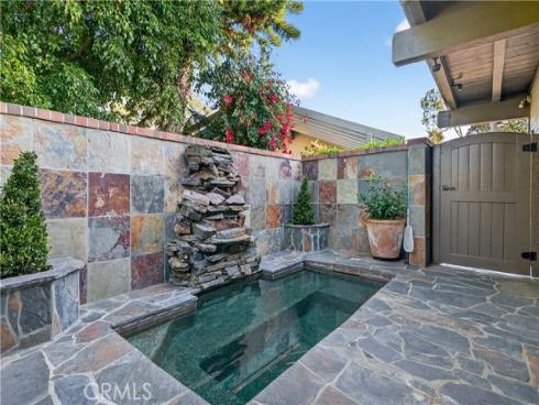 30  Nuevo  15 , Irvine, CA