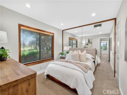 30  Nuevo  15 , Irvine, CA