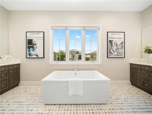 57  Kite  , Irvine, CA