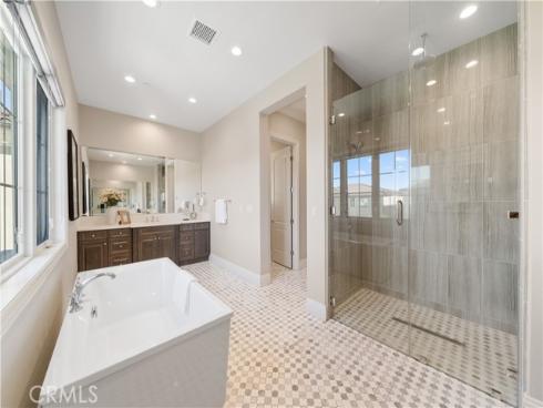 57  Kite  , Irvine, CA