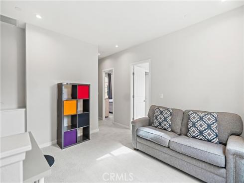 135  Messenger  , Irvine, CA