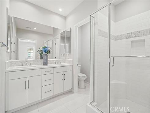 135  Messenger  , Irvine, CA