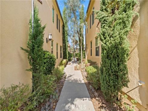 135  Messenger  , Irvine, CA