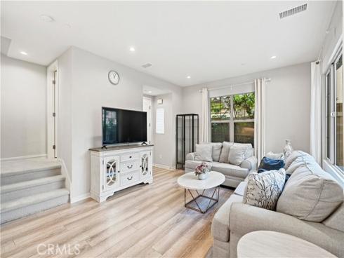 135  Messenger  , Irvine, CA