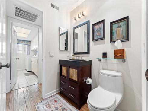 39  Foxboro  , Irvine, CA