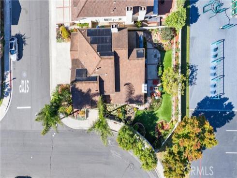 39  Foxboro  , Irvine, CA