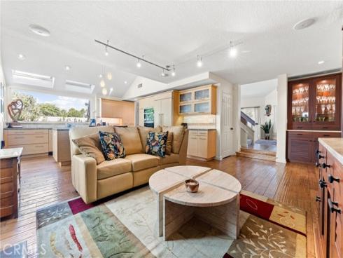 39  Foxboro  , Irvine, CA