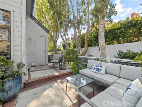 83  Briarglen  21 , Irvine, CA