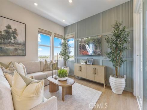 547  Mulligan  , Irvine, CA