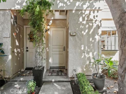 37  Lakepines  , Irvine, CA