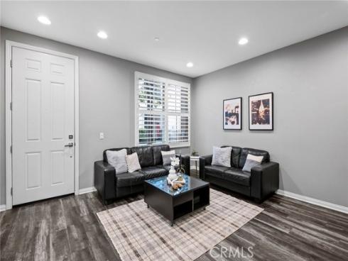 88  Capricorn  , Irvine, CA