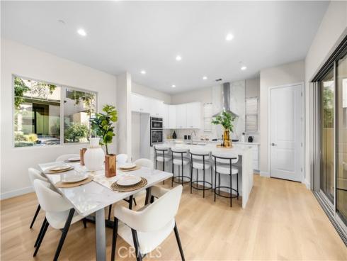 126  Interval  , Irvine, CA