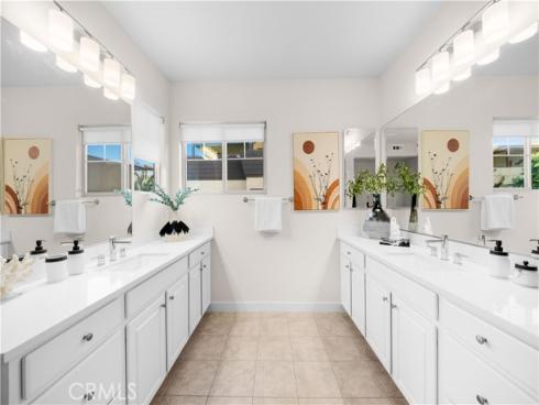 126  Interval  , Irvine, CA