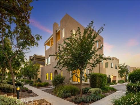 126  Interval  , Irvine, CA