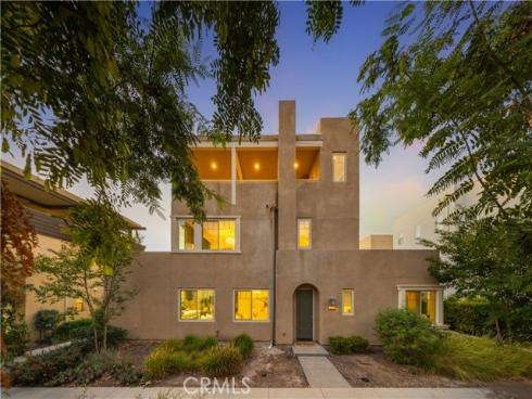 126  Interval  , Irvine, CA