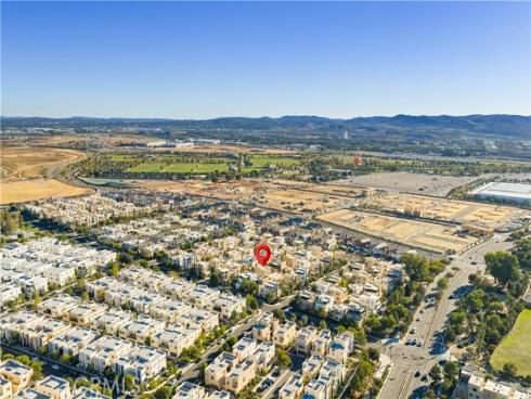 126  Interval  , Irvine, CA