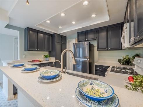 19  Dartmouth  , Irvine, CA