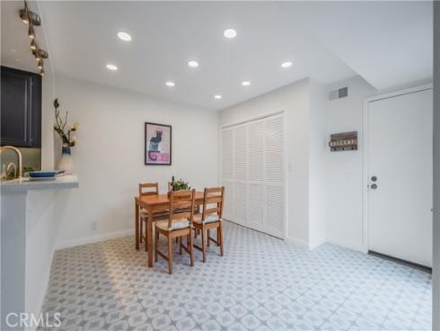 19  Dartmouth  , Irvine, CA