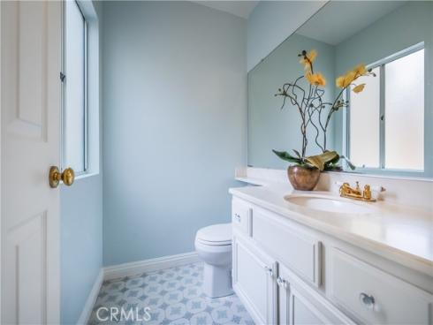 19  Dartmouth  , Irvine, CA