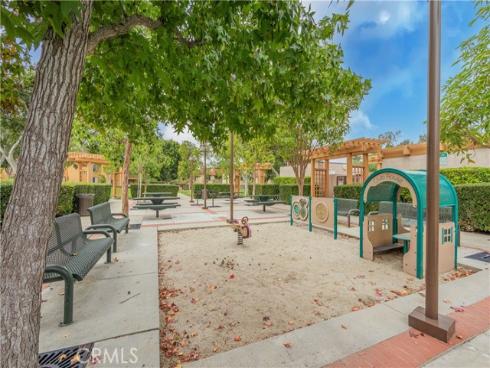 19  Dartmouth  , Irvine, CA