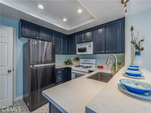 19  Dartmouth  , Irvine, CA