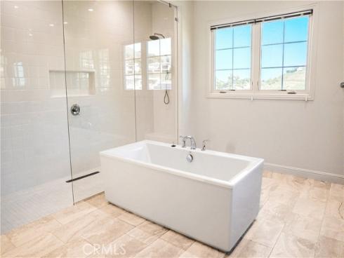 111  Lanzon  , Irvine, CA