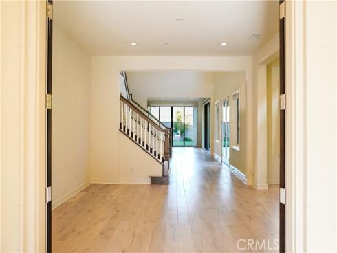 111  Lanzon  , Irvine, CA