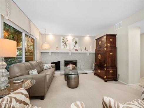 32  Colonial  , Irvine, CA