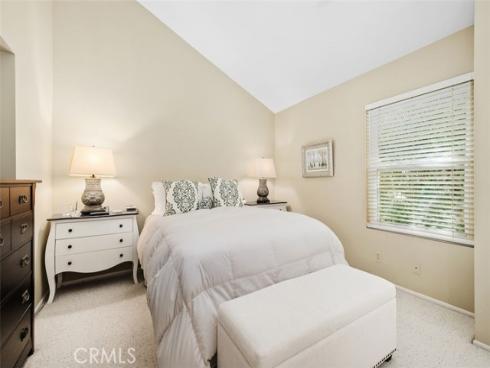 32  Colonial  , Irvine, CA