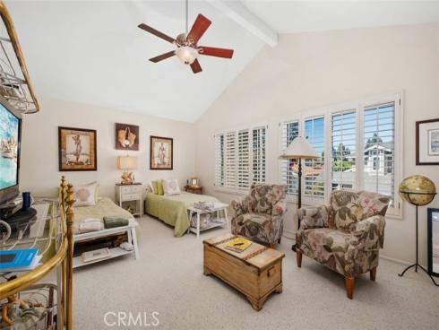 32  Colonial  , Irvine, CA