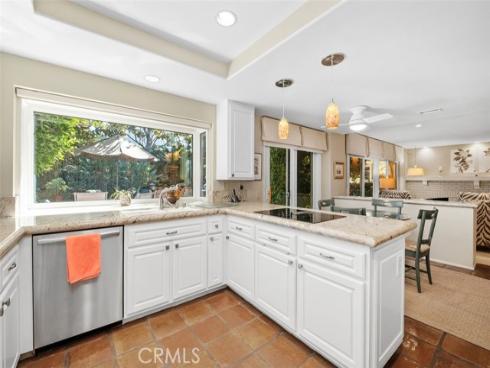 32  Colonial  , Irvine, CA