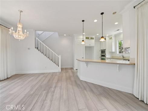 21  Canoe  , Irvine, CA