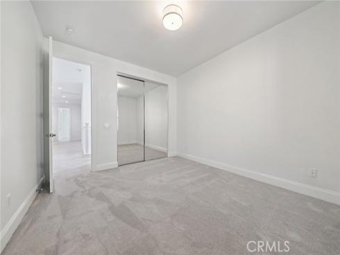 21  Canoe  , Irvine, CA