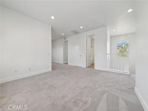 21  Canoe  , Irvine, CA