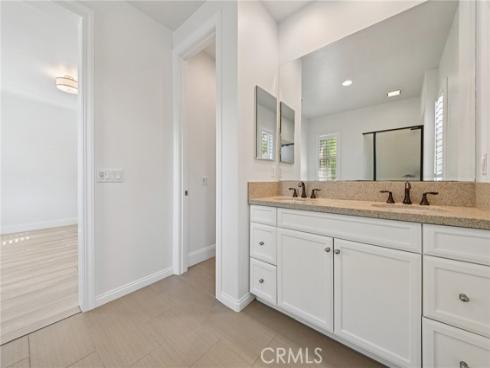 21  Canoe  , Irvine, CA